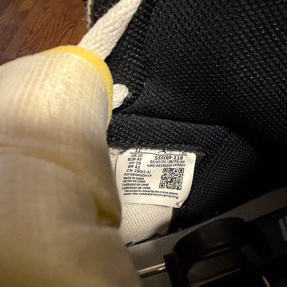 Air Jordan Retro 1 ‘Volt’ Sz 11 - Picture 8 of 10